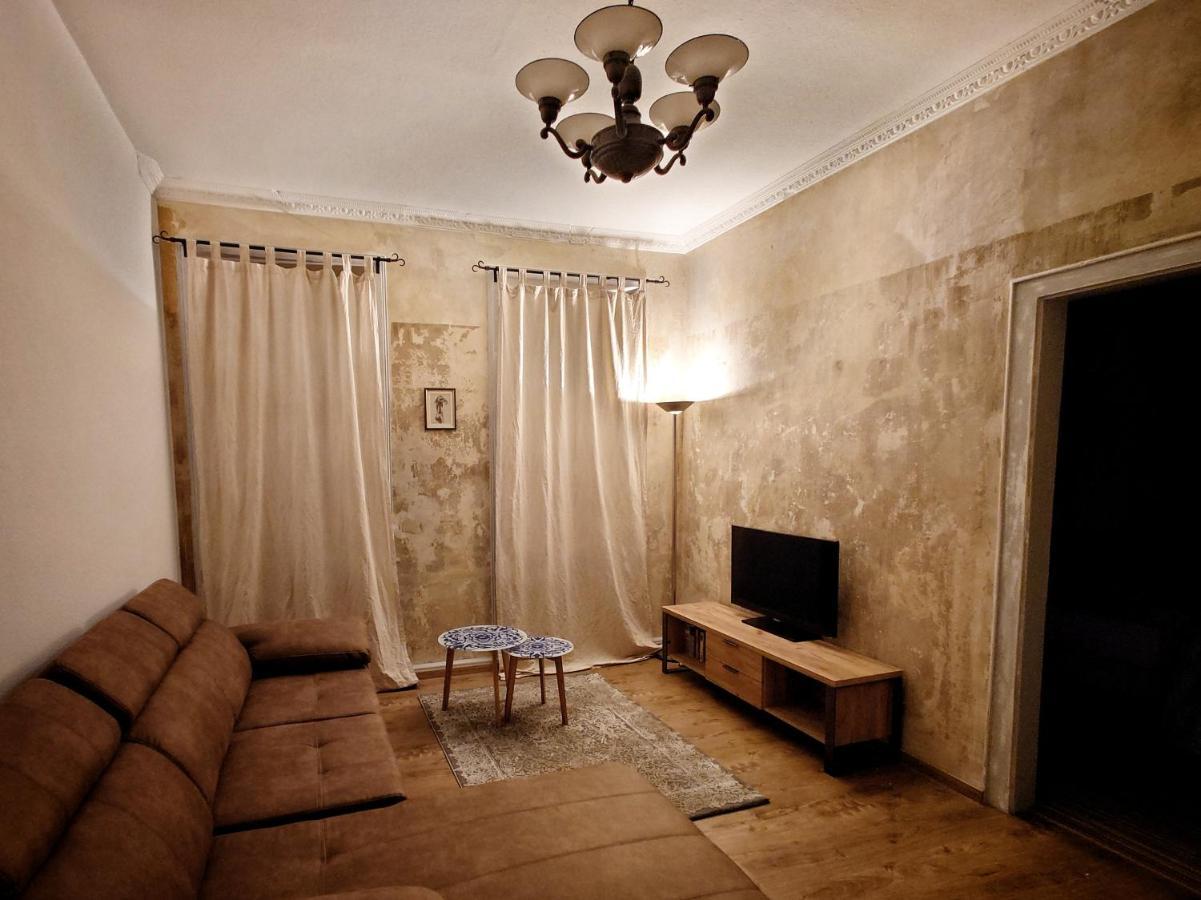 Flat In Neo Country Style Aus Gruenderzeit Bis 6 Person Apartment Leipzig Ngoại thất bức ảnh
