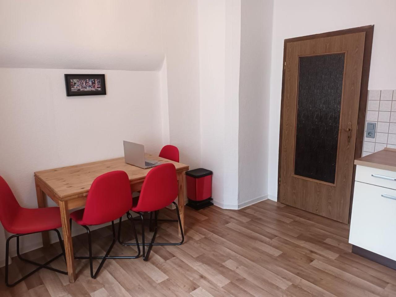 Flat In Neo Country Style Aus Gruenderzeit Bis 6 Person Apartment Leipzig Ngoại thất bức ảnh